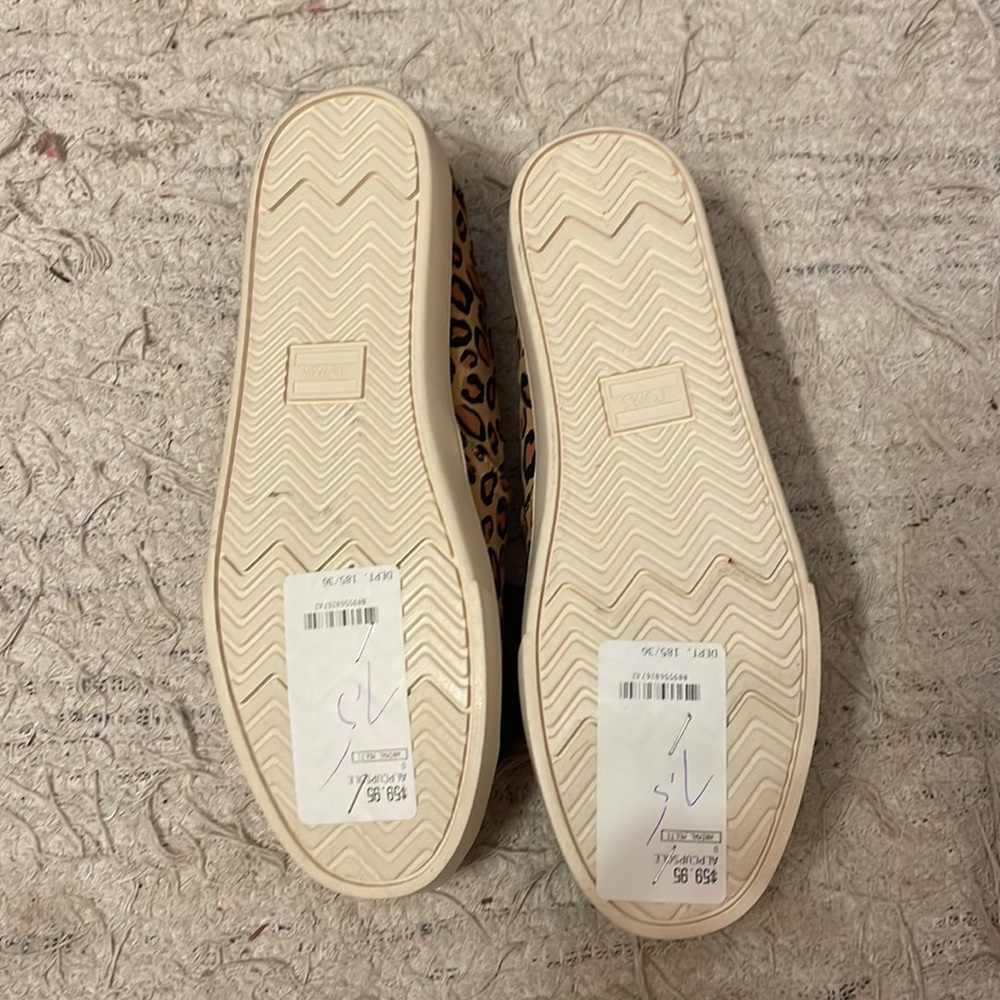 Toms 7.5 Animal Print - Picture 3 of 5